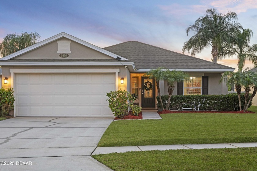 MOVE IN READY! Homes like this don't come along often. Set on a - Beach Home for sale in Port Orange, Florida on Beachhouse.com