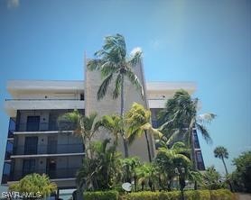 Rarely available, this stunning 3-bedroom, 2-bath condo offers - Beach Condo for sale in Fort Myers Beach, Florida on Beachhouse.com