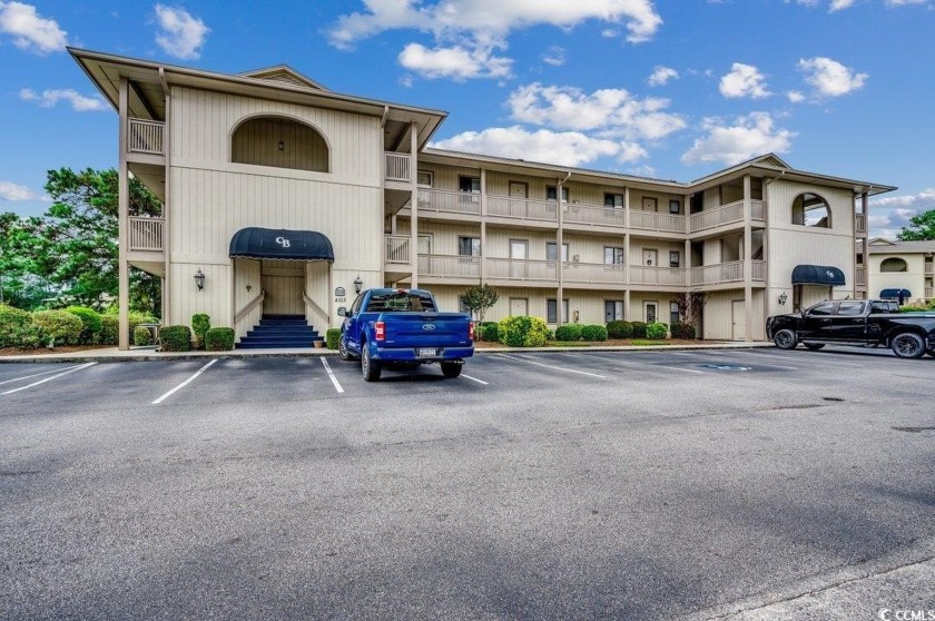 Welcome to this rare end unit condo in the highly sought after - Beach Condo for sale in Little River, South Carolina on Beachhouse.com