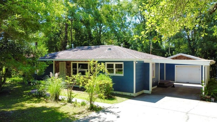 This is it! The one...you've been looking for. Check out this - Beach Home for sale in Apalachicola, Florida on Beachhouse.com