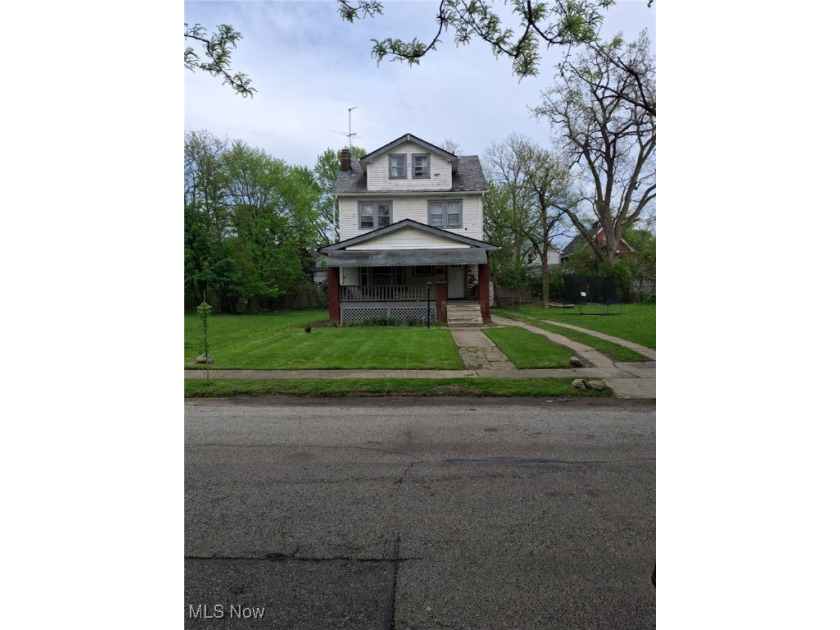 Investor Special in Mt. Pleasant! This 3-bedroom, 1-bathroom - Beach Home for sale in Cleveland, Ohio on Beachhouse.com