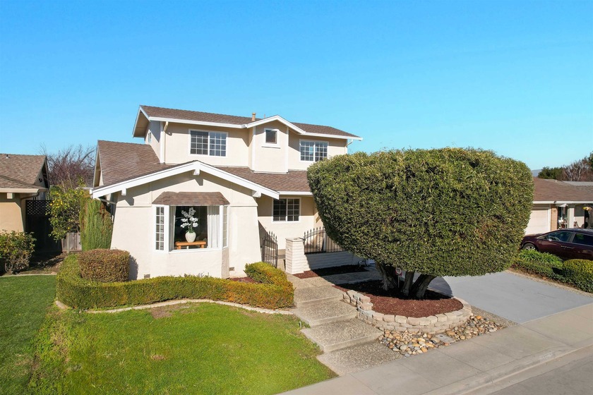 Welcome to the highly desirable Brookvale neighborhood - Beach Home for sale in Fremont, California on Beachhouse.com