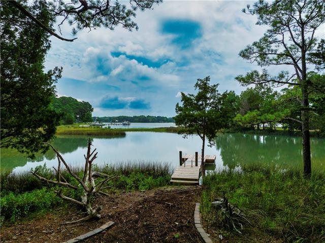 This sweet waterfront lot is ready and waiting for you! Well - Beach Lot for sale in Port Haywood, Virginia on Beachhouse.com