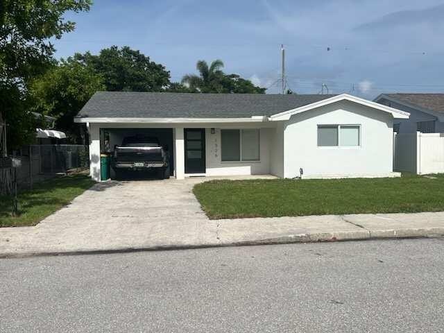 Very Cute and Cozy 2 bedroom 2 bath concrete home with 2 year - Beach Home for sale in Lake Worth Beach, Florida on Beachhouse.com