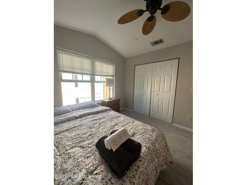Rare opportunity to own one of the few 4 bedroom end units in - Beach Condo for sale in Jacksonville, Florida on Beachhouse.com