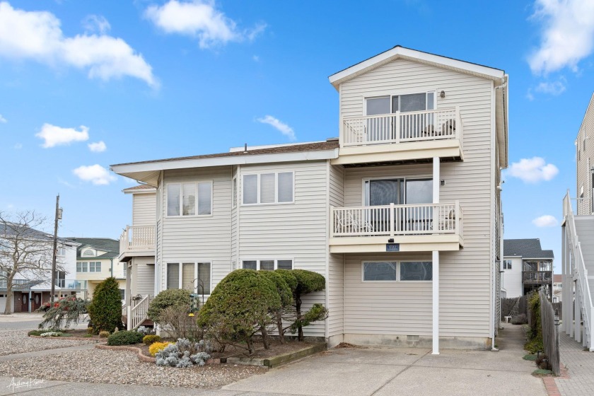 Fantastic Beach Block Townhouse directly across the street from - Beach Townhome/Townhouse for sale in Sea Isle City, New Jersey on Beachhouse.com