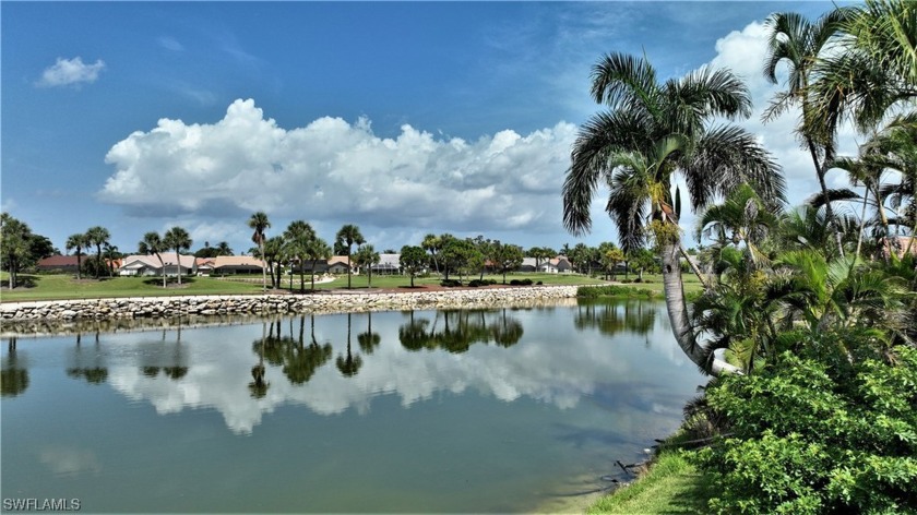 New REDUCED price! Courtyard-top floor-vaulted ceilings-lake - Beach Condo for sale in Fort Myers, Florida on Beachhouse.com