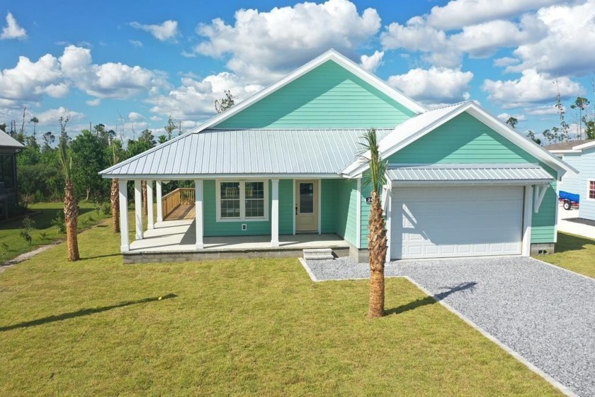 COASTAL COTTAGE LOCATED IN MEXICO BEACH WITH NO HOA*S. THIS - Beach Home for sale in Mexico Beach, Florida on Beachhouse.com