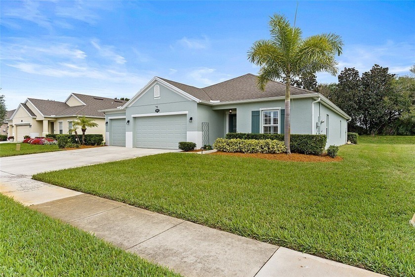 Beautifully maintained 4-bedroom home in the Lakes at Sandridge - Beach Home for sale in Vero Beach, Florida on Beachhouse.com