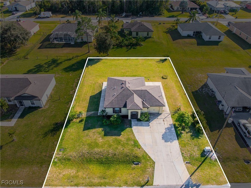 Welcome to 216 Des Cartes St in Fort Myers: a charming, modern - Beach Home for sale in Fort Myers, Florida on Beachhouse.com