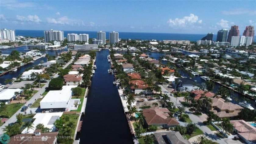 Building you a brand new 100 ft concrete dock with raised sea - Beach Home for sale in Fort Lauderdale, Florida on Beachhouse.com