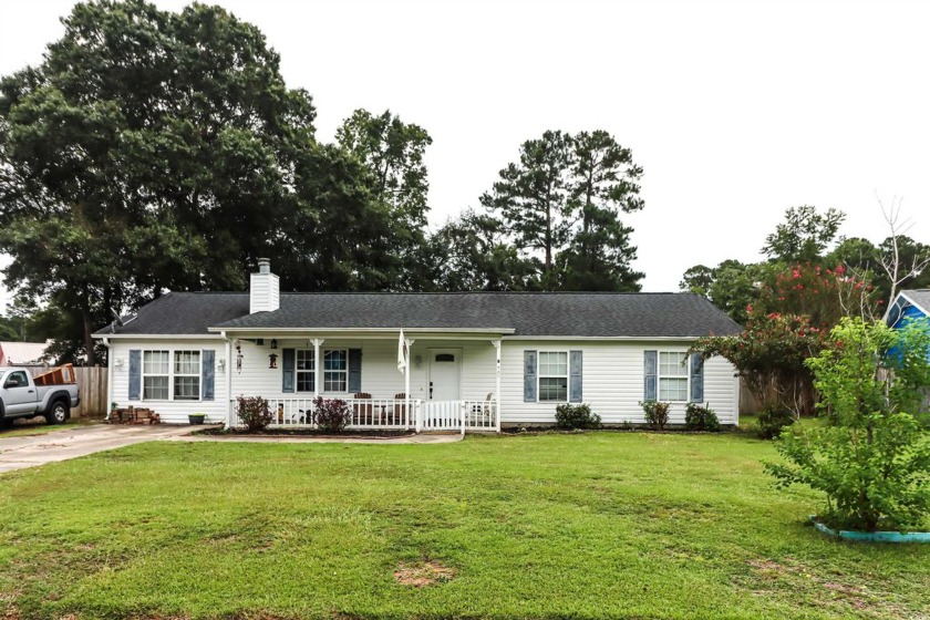 Welcome to 905 Shem Creek Cir, a charming 4-bedroom, 2-bathroom - Beach Home for sale in Myrtle Beach, South Carolina on Beachhouse.com