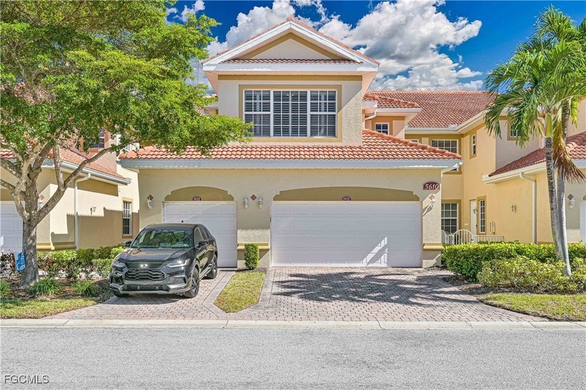 Highly sought after Bell Tower Park second floor condo in - Beach Condo for sale in Fort Myers, Florida on Beachhouse.com