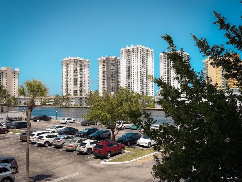 Remodeled and updated 2 bedroom, 2 bath unit at Oceanview Park - Beach Condo for sale in Hallandale Beach, Florida on Beachhouse.com