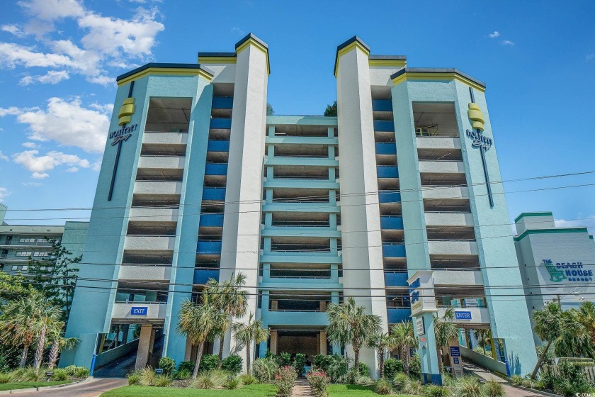 This gorgeous, top floor 1-bedroom/1-bathroom condominium is - Beach Condo for sale in Myrtle Beach, South Carolina on Beachhouse.com