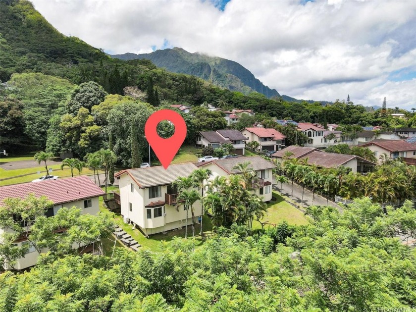 Welcome to your majestic hillside retreat in the desirable - Beach Home for sale in Kaneohe, Hawaii on Beachhouse.com