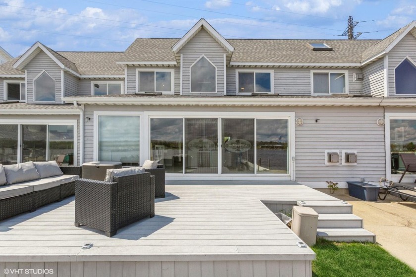 Welcome to 257 Shoreview--an exquisitely renovated, sun-filled - Beach Condo for sale in Saint Joseph, Michigan on Beachhouse.com