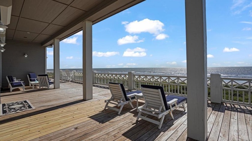 This coastal living dream home combines supreme quality with - Beach Home for sale in Crystal Beach, Texas on Beachhouse.com