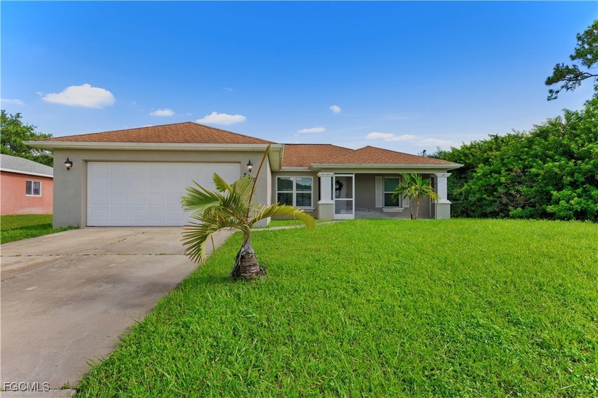 Welcome home to this meticulously maintained 3/2 freshly painted - Beach Home for sale in Lehigh Acres, Florida on Beachhouse.com