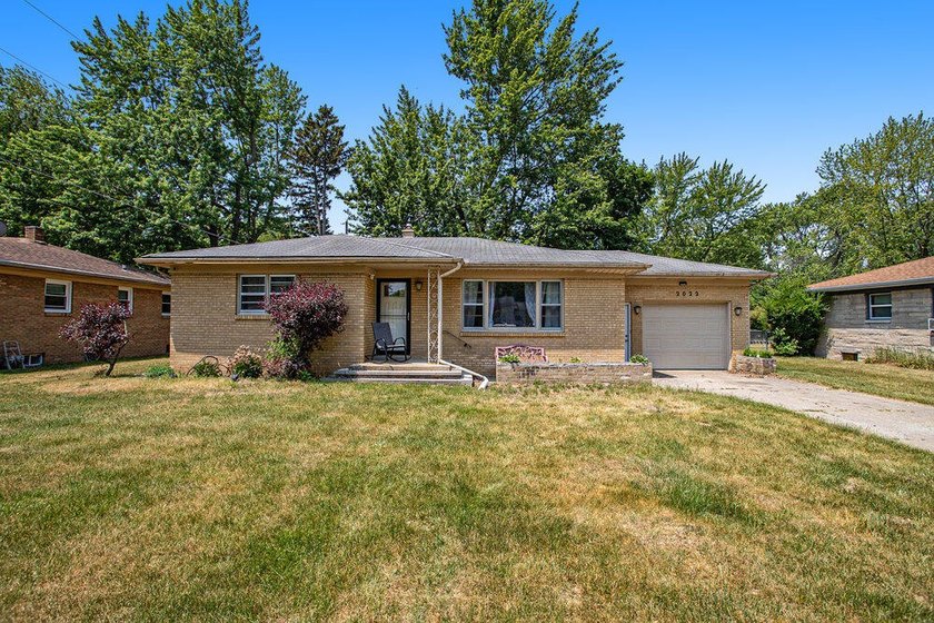 *** Welcome to 2022 Krolow! Warm and inviting ranch style home - Beach Home for sale in Benton Harbor, Michigan on Beachhouse.com