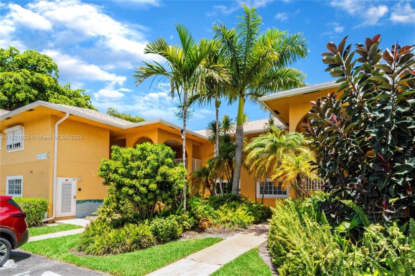 Spacious 2-bedroom, 2-bathroom condo in a desirable community! - Beach Condo for sale in Dania, Florida on Beachhouse.com