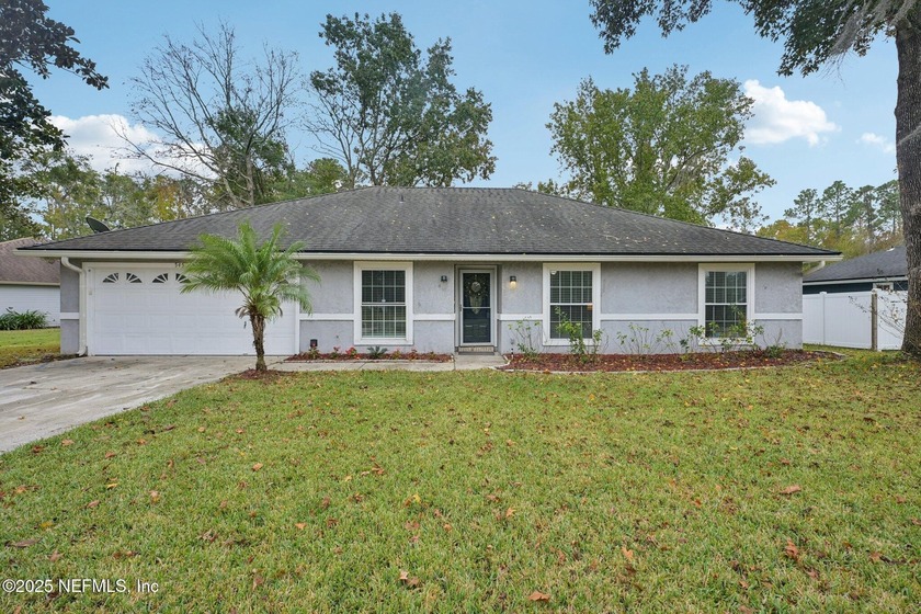 Stunning 5-bedroom 2 bath home in the heart of Fleming Island! - Beach Home for sale in Fleming Island, Florida on Beachhouse.com