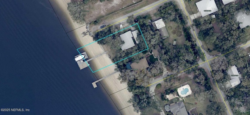 Boaters & Beach Lovers alike! This beautiful, perfectly located - Beach Home for sale in St Augustine, Florida on Beachhouse.com