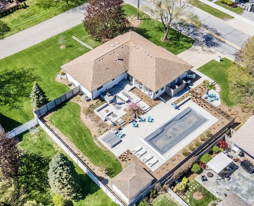 What an incredible opportunity!  It starts with a great location - Beach Home for sale in South Haven, Michigan on Beachhouse.com