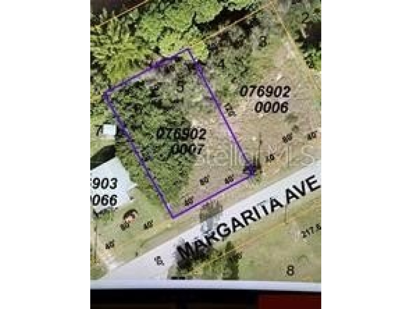 Come and see what Paradise has to offer! Seller also selling a - Beach Lot for sale in North Port, Florida on Beachhouse.com