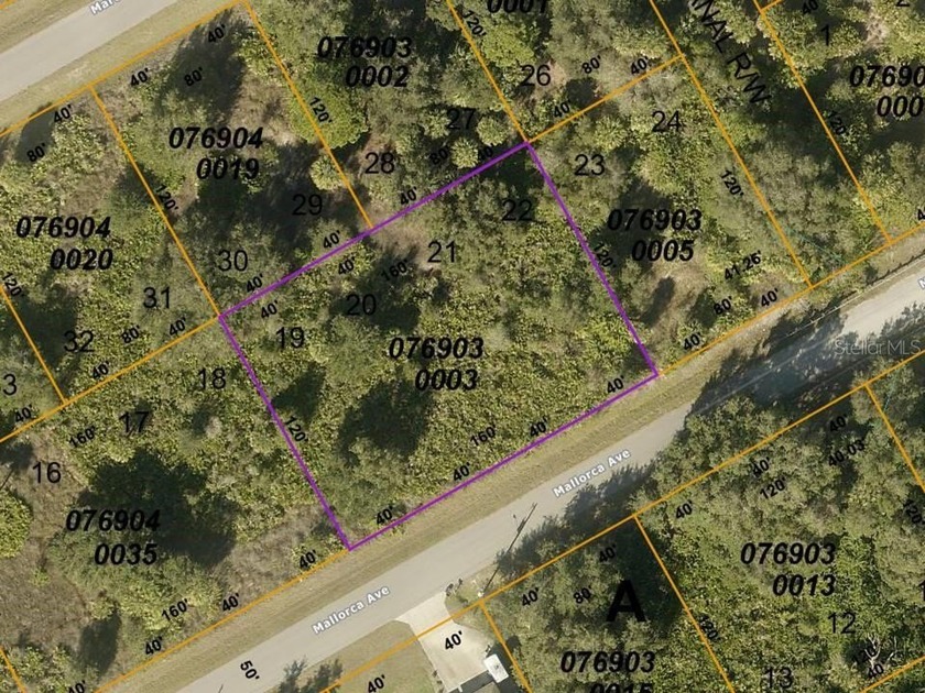 These 4 Residential Lots in one parcel sits in a quiet - Beach Lot for sale in North Port, Florida on Beachhouse.com