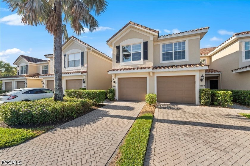 Southern exposure lake views like this one are the reason people - Beach Condo for sale in Fort Myers, Florida on Beachhouse.com