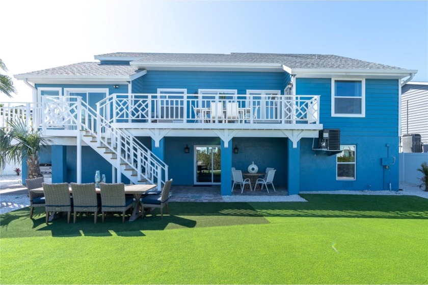Stunning waterfront home! This home has been fully remodeled and - Beach Home for sale in Indian Rocks Beach, Florida on Beachhouse.com