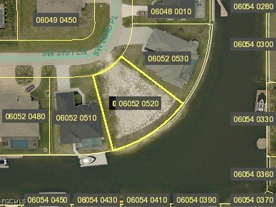 Gulf access lot with new seawall installed and 135 Feet of - Beach Lot for sale in Cape Coral, Florida on Beachhouse.com