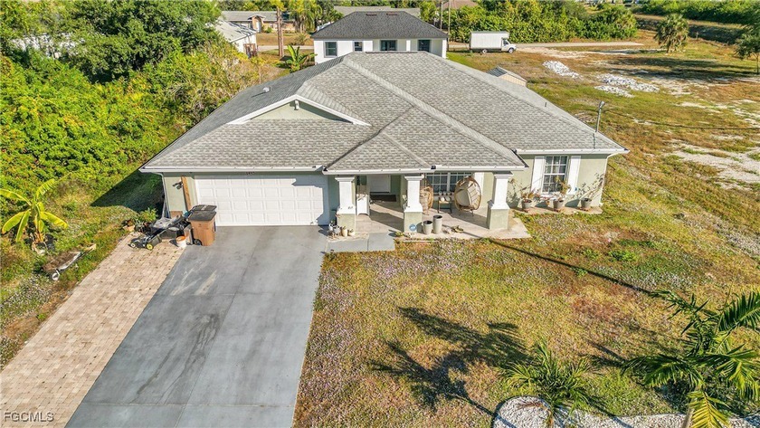 This home is gorgeous with tons of upgrades 3/ 2 with bonus room - Beach Home for sale in Lehigh Acres, Florida on Beachhouse.com