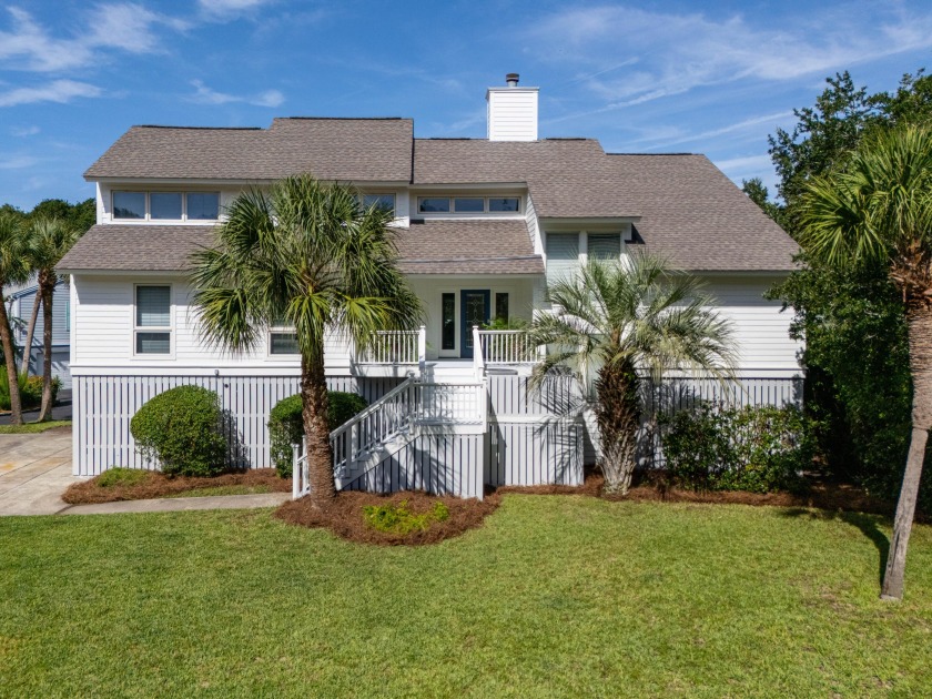 Rare opportunity to own in the sought after Beachwood - Beach Home for sale in Isle of Palms, South Carolina on Beachhouse.com