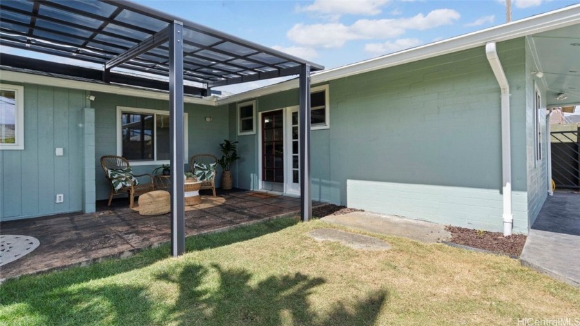 Amazing value for Kailua! This fully renovated, charming 3-bed - Beach Home for sale in Kailua, Hawaii on Beachhouse.com