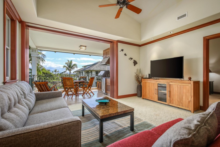 Penthouse, Oceanfront complex, 2 Primary Suites - Beach Vacation Rentals in Waikoloa, Hawaii on Beachhouse.com