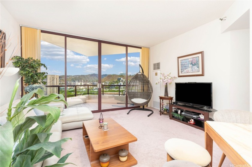 Discover urban living at its best in this beautifully maintained - Beach Condo for sale in Honolulu, Hawaii on Beachhouse.com