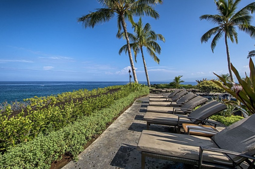 Lovely top floor, beautiful refreshed 3-bedroom, 3-bathroom - Beach Condo for sale in Waikoloa, Hawaii on Beachhouse.com