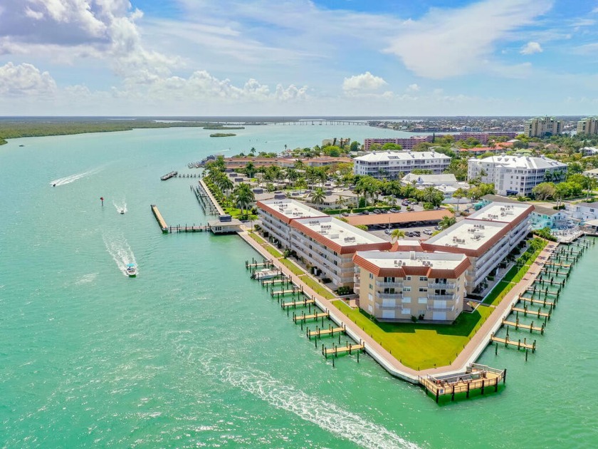 VIEWS and LOCATION are yours!!  Paradise awaits you! Wonderful - Beach Condo for sale in Marco Island, Florida on Beachhouse.com