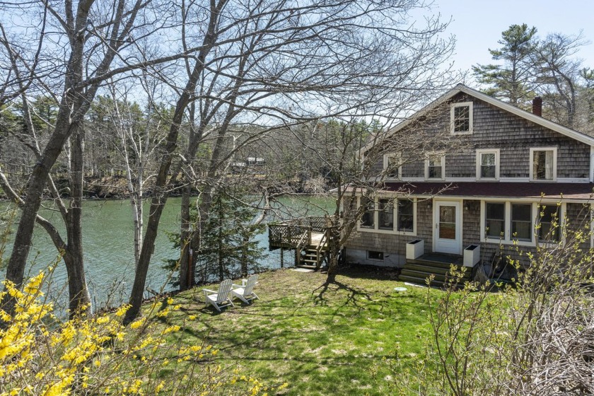 Welcome to The Boat House, a charming waterfront property in - Beach Home for sale in Harpswell, Maine on Beachhouse.com
