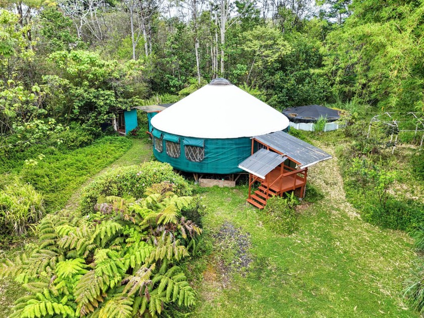 You know what's located on 36th Ave? Not much, unless you like a - Beach Lot for sale in Kurtistown, Hawaii on Beachhouse.com