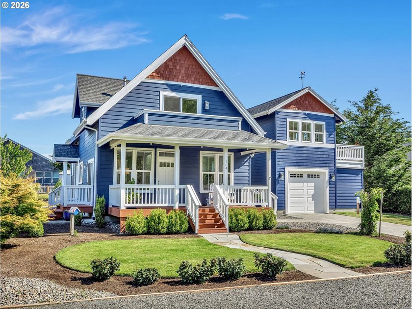 Tucked back on a quiet street in Gearhart West, this - Beach Home for sale in Gearhart, Oregon on Beachhouse.com