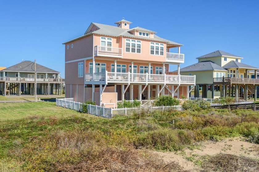 Gorgeous Beachfront! Expanded Dunes w/Wide WalkOver Allowing - Beach Home for sale in Crystal Beach, Texas on Beachhouse.com