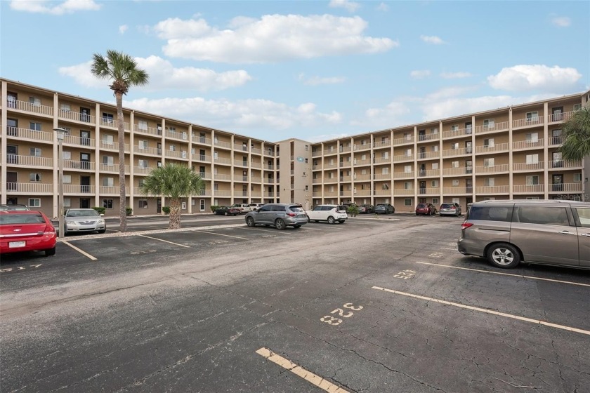 Beautiful 2-bedroom, 2-bath condominium on the 2nd floor in the - Beach Condo for sale in Bradenton, Florida on Beachhouse.com