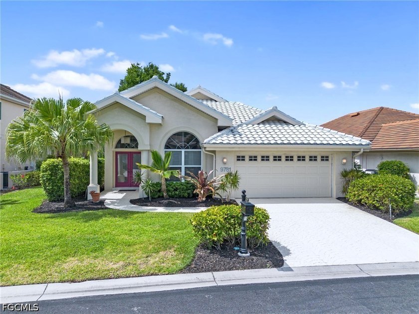 Discover Caloosa Yacht & Racquet Club, a gated community on the - Beach Home for sale in Fort Myers, Florida on Beachhouse.com