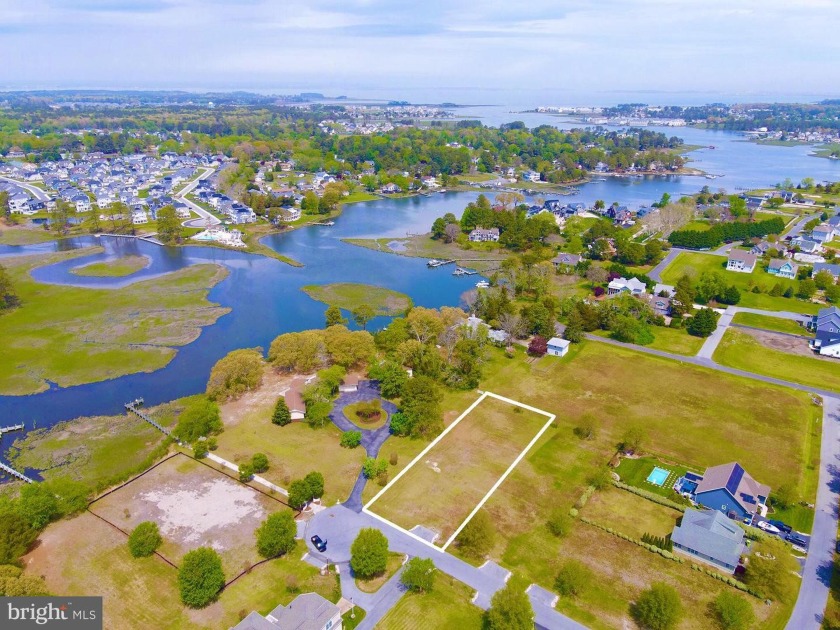 Fantastic large parcel located in a waterfront community with - Beach Lot for sale in Ocean View, Delaware on Beachhouse.com