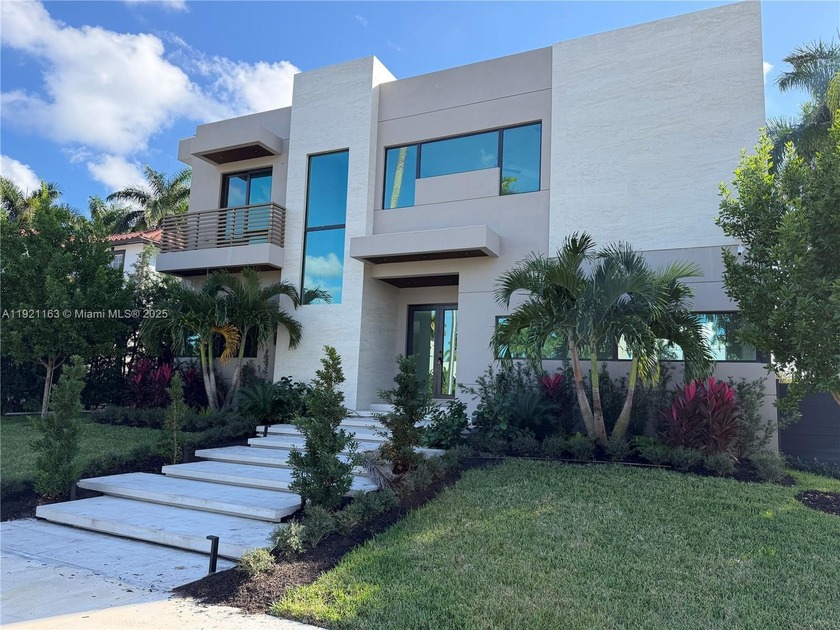 Stunning 2025 modern luxury residence in the highly sought-after - Beach Home for sale in Hollywood, Florida on Beachhouse.com