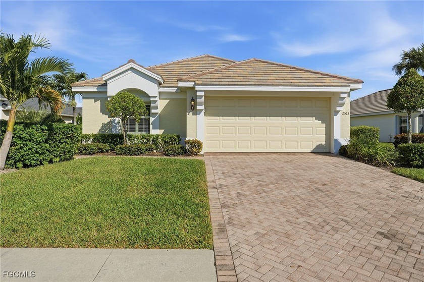 Back on market since buyers got cold feet, no fault of the - Beach Home for sale in Cape Coral, Florida on Beachhouse.com