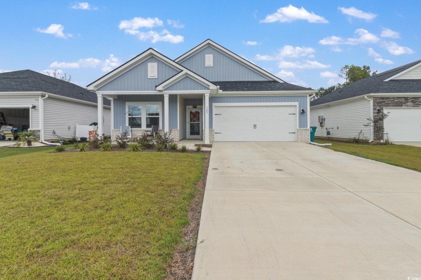 Stunning 3 bedroom 3 bathroom home with an additional bonus room - Beach Home for sale in Longs, South Carolina on Beachhouse.com